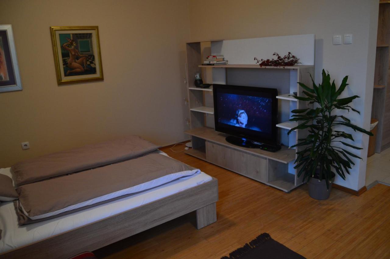 Ferienwohnung Apartman Mile Subotica Exterior foto